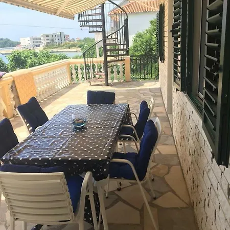 דירה Zdene