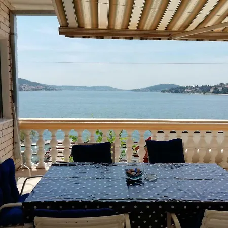 Apartment Zdene