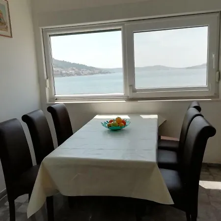 Zdene Apartment